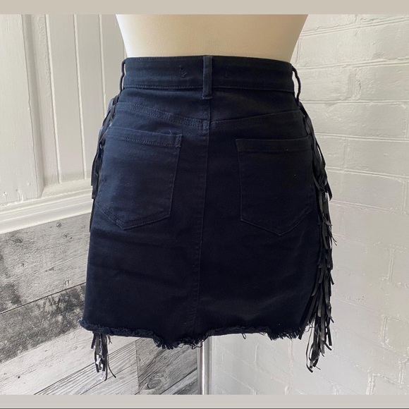 Kate Moss style denim skirt with fringe - Picture 5 of 7